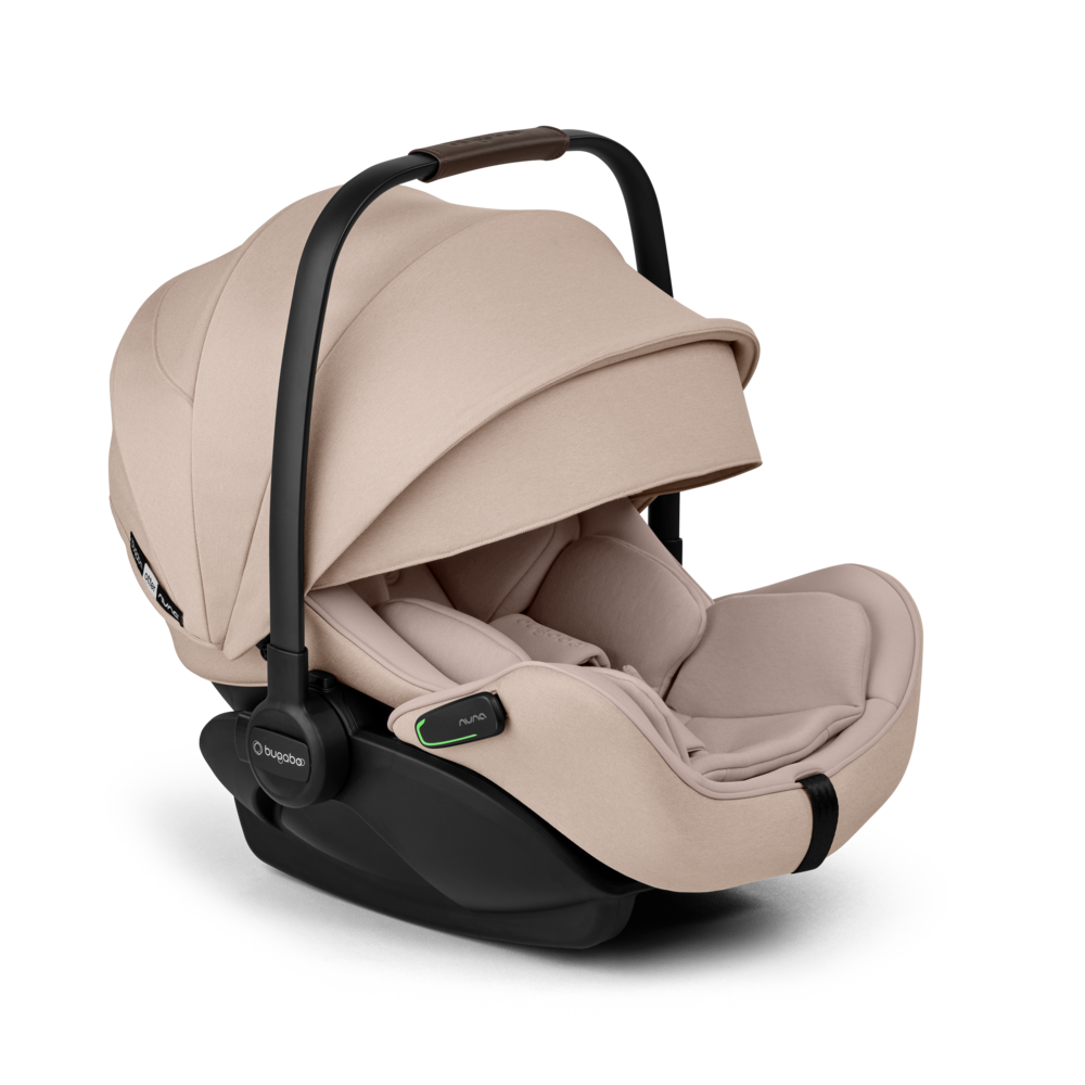 Bugaboo Otter Babyschale Desert Taupe – Frontansicht