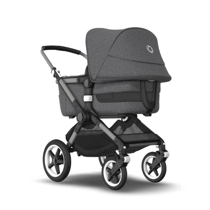 Kinderwagen_Bugaboo_Fox_3_grey_melange_Ansicht_mit_bassinet_von_vorne_rechts#Farbe_grey-melange