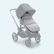 Kinderwagen_Bugaboo_Fox_5_grey_melange_Ansicht_mit_sitz_von_hinten_rechts_mit_footmuff #farbe_grey-melange